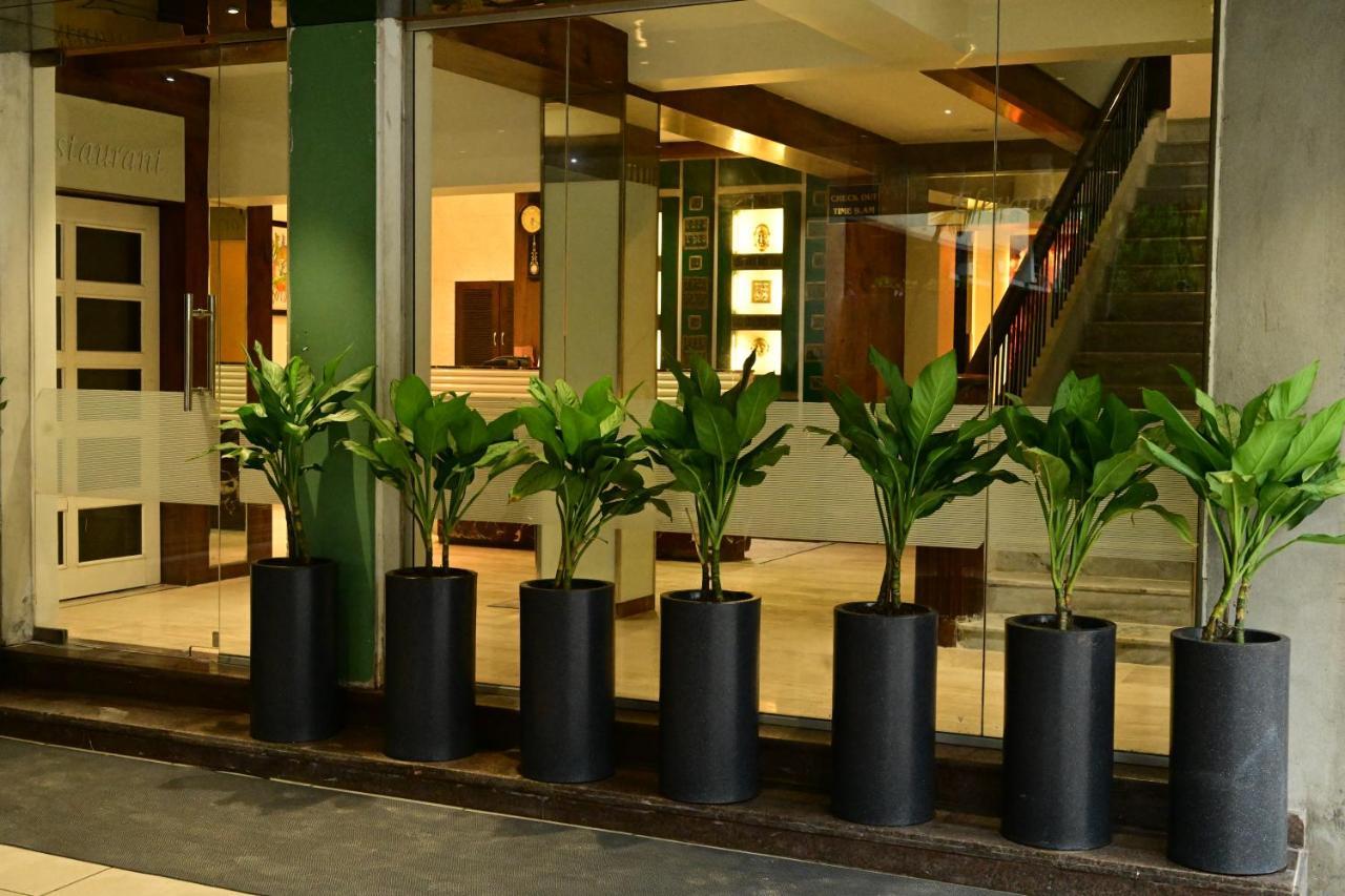 The Eden Indore Exterior foto