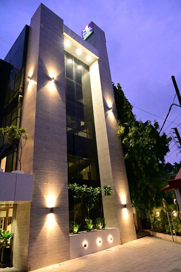 The Eden Indore Exterior foto